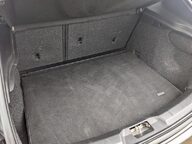 Volvo V40 D3 R-DESIGN EDITION 32