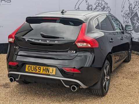 Volvo V40 D3 R-DESIGN EDITION 9