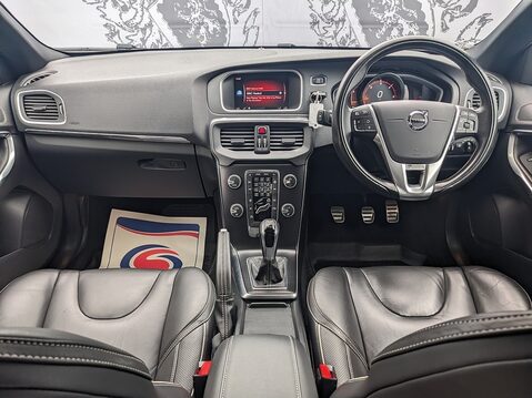 Volvo V40 D3 R-DESIGN EDITION 19