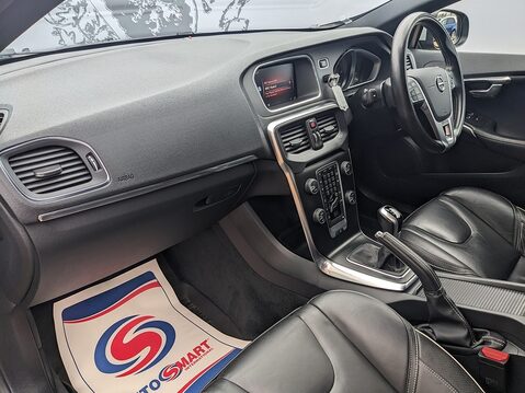 Volvo V40 D3 R-DESIGN EDITION 21