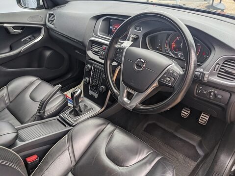 Volvo V40 D3 R-DESIGN EDITION 13