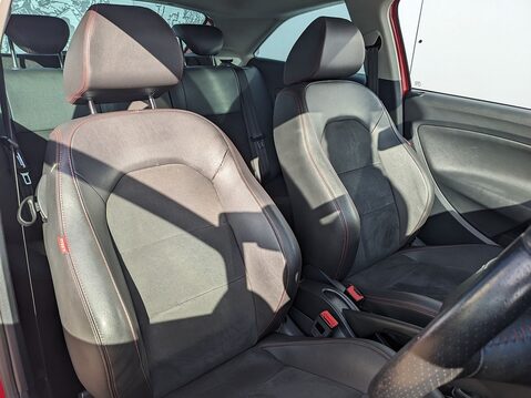 SEAT Ibiza TSI FR BLACK 12