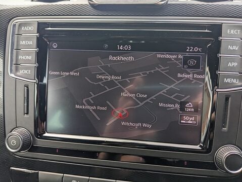 Volkswagen Scirocco GT TSI BLUEMOTION TECHNOLOGY DSG 25