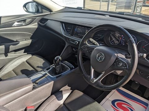 Vauxhall Insignia ELITE NAV 12