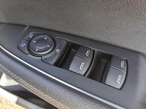 Vauxhall Insignia ELITE NAV 31