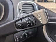 Volvo V40 T3 CROSS COUNTRY PRO 34