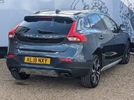 Volvo V40 T3 CROSS COUNTRY PRO 9