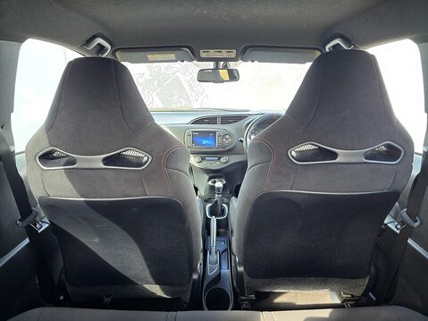 Toyota Yaris GRMN 18