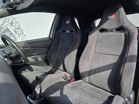Toyota Yaris GRMN 16