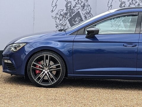 SEAT Leon TSI CUPRA 4DRIVE DSG 5