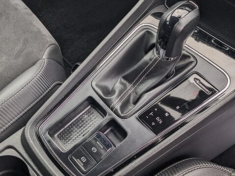 SEAT Leon TSI CUPRA 4DRIVE DSG 28