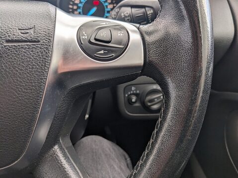 Ford Kuga TITANIUM TDCI 2WD 17