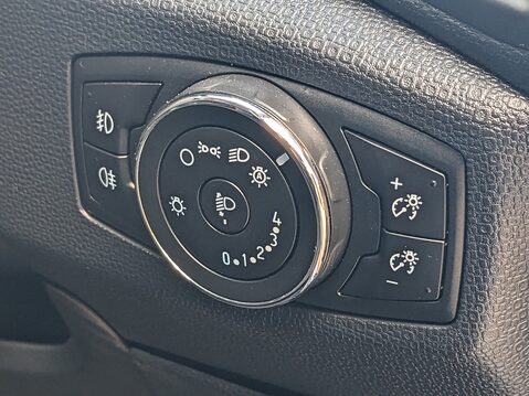 Ford Ecosport ST-LINE 28