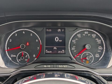 Volkswagen Polo GTI TSI DSG 26