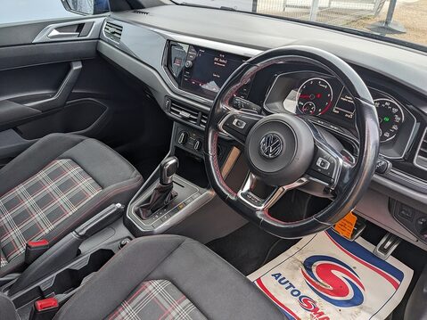 Volkswagen Polo GTI TSI DSG 4