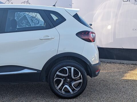Renault Captur DYNAMIQUE NAV DCI 6