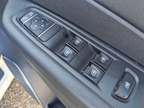 Renault Captur DYNAMIQUE NAV DCI 24