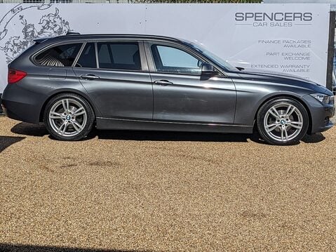 BMW 3 Series 320D EFFICIENTDYNAMICS TOURING 10