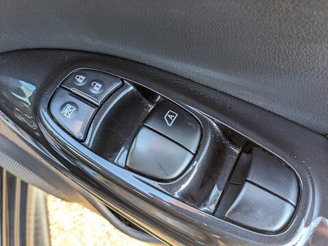 Nissan Juke N-CONNECTA DCI 25