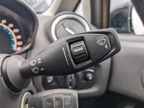 Ford Fiesta ZETEC 17