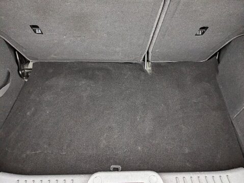 Ford Fiesta ZETEC 28