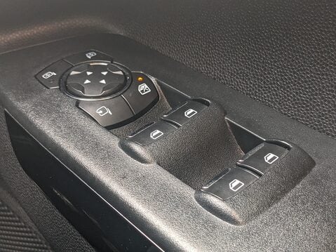 Ford Ecosport ST-LINE 29