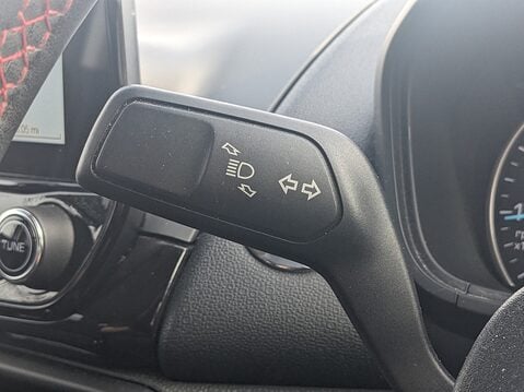 Ford Ecosport ST-LINE 31
