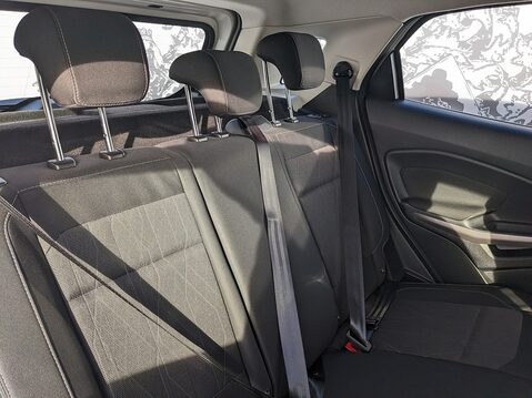 Ford Ecosport ZETEC 18