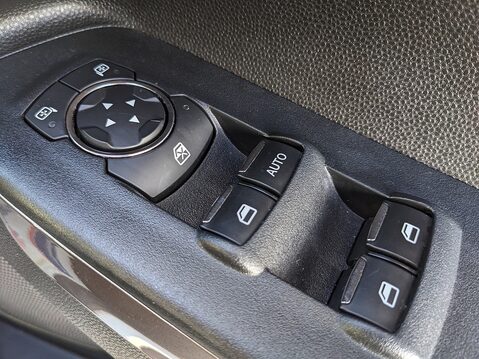Ford Ecosport ZETEC 28