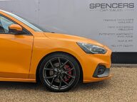 Ford Focus ST ECOBLUE 11