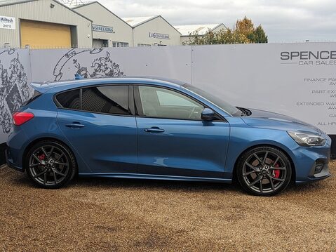Ford Focus ST ECOBLUE 10