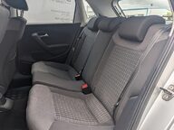 Volkswagen Polo SE TSI DSG 29
