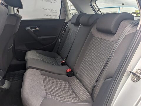 Volkswagen Polo SE TSI DSG 29