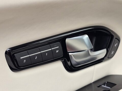 Land Rover Range Rover Evoque TD4 HSE DYNAMIC LUX 29