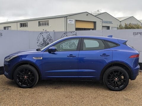 Jaguar E-Pace D180 R-Dynamic HSE 4