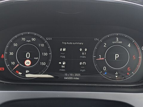 Jaguar E-Pace D180 R-Dynamic HSE 34