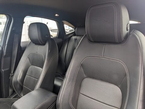 Jaguar E-Pace D180 R-Dynamic HSE 15