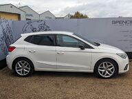 SEAT Ibiza TSI FR 10