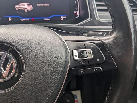 Volkswagen T-Roc SEL TSI 4MOTION DSG 23
