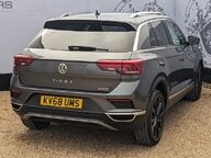 Volkswagen T-Roc SEL TSI 4MOTION DSG 9