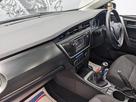 Toyota Auris ICON VALVEMATIC 14