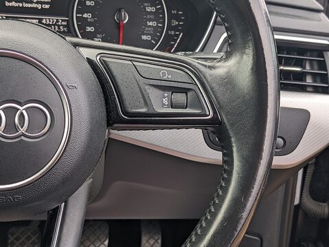 Audi A4 AVANT TFSI SPORT 24