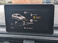 Audi A4 AVANT TFSI SPORT 5