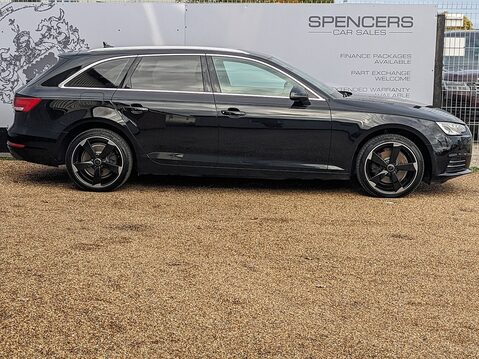 Audi A4 AVANT TFSI SPORT 2
