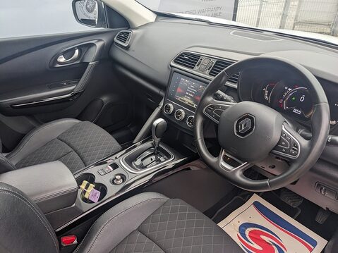 Renault Kadjar ICONIC TCE EDC 12