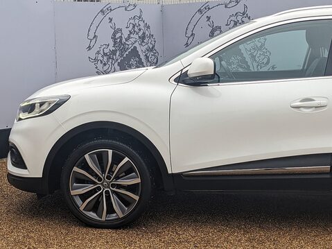 Renault Kadjar ICONIC TCE EDC 5