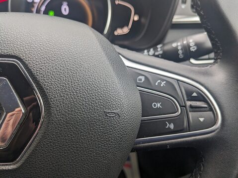 Renault Kadjar ICONIC TCE EDC 23