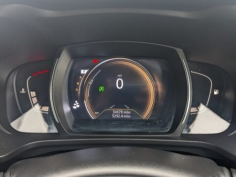 Renault Kadjar ICONIC TCE EDC 37