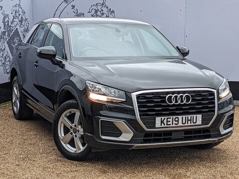Audi Q2 TFSI SPORT 1