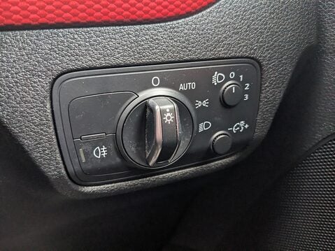 Audi Q2 TFSI SPORT 26